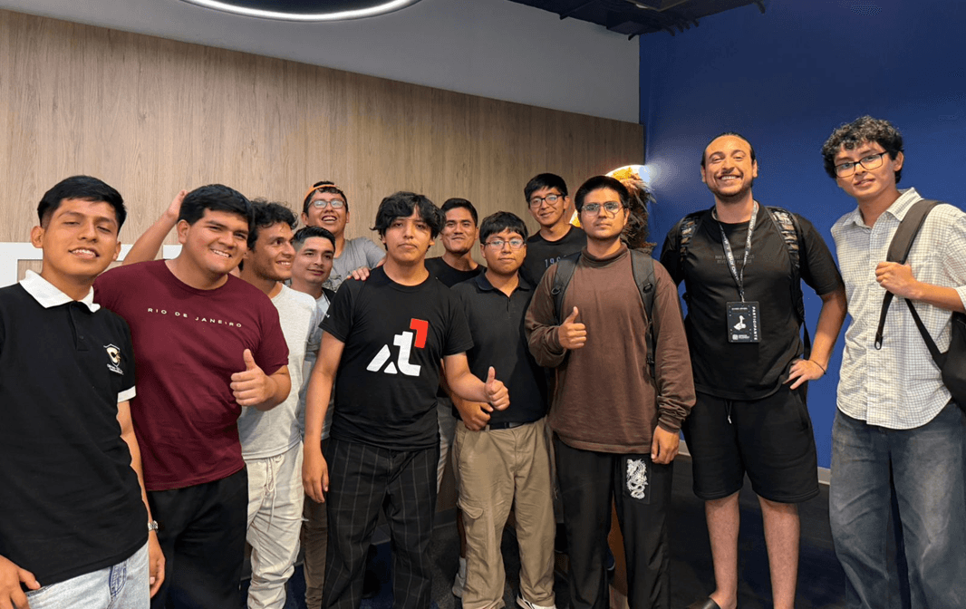 Miembros del capítulo IEEE CS PUCP